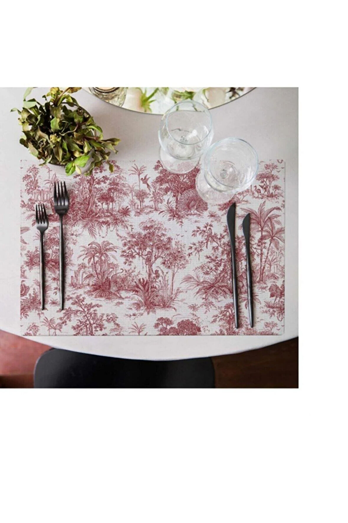 Saklı Bahçe - Kırmızı Kumaş Amerikan Servis 4'lü Set (Keten, Ulusl. Yıkama Ve Solmama Sertifikası)