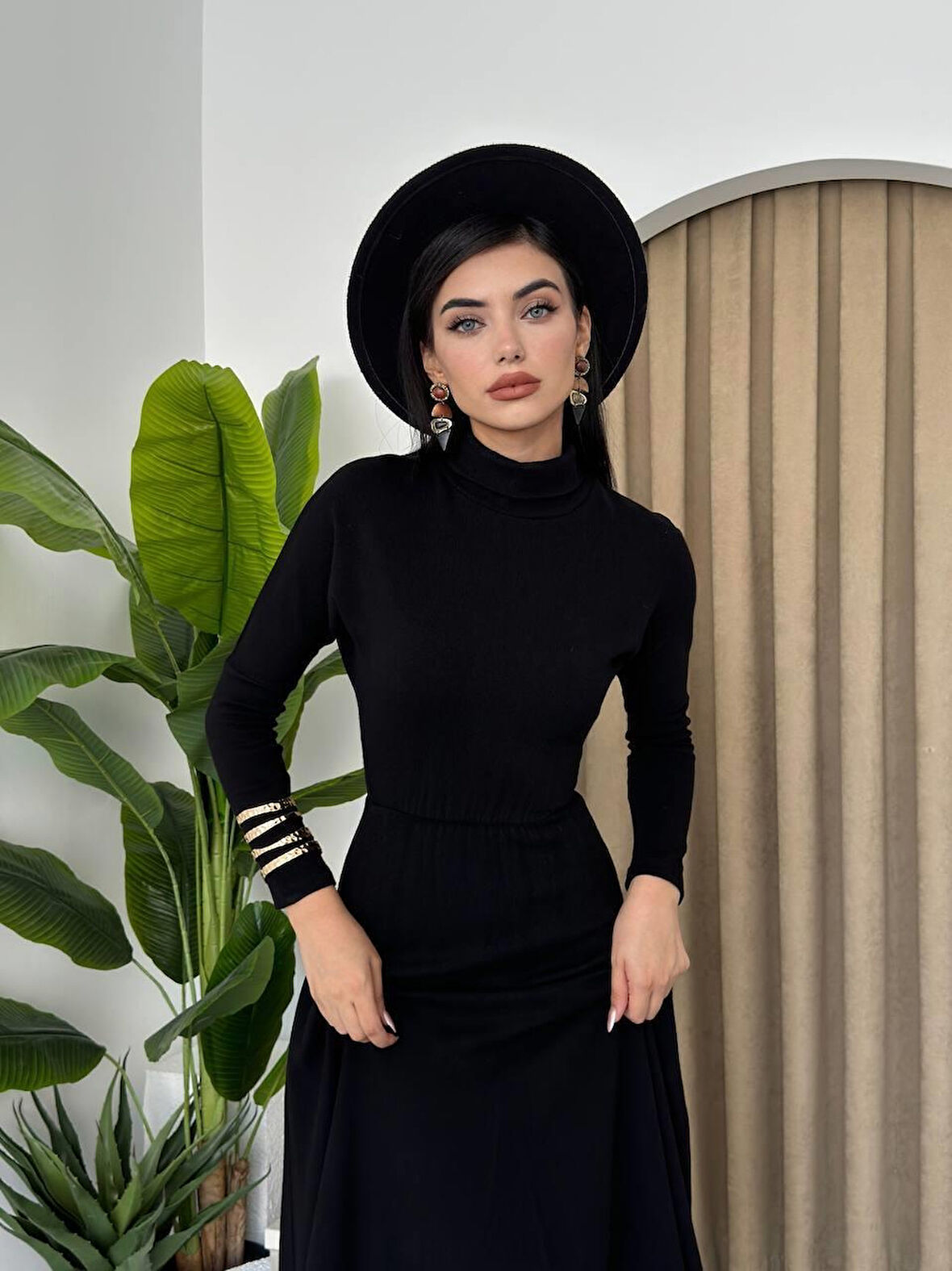 35 AVM Dina Boğazlı Midi Elbise