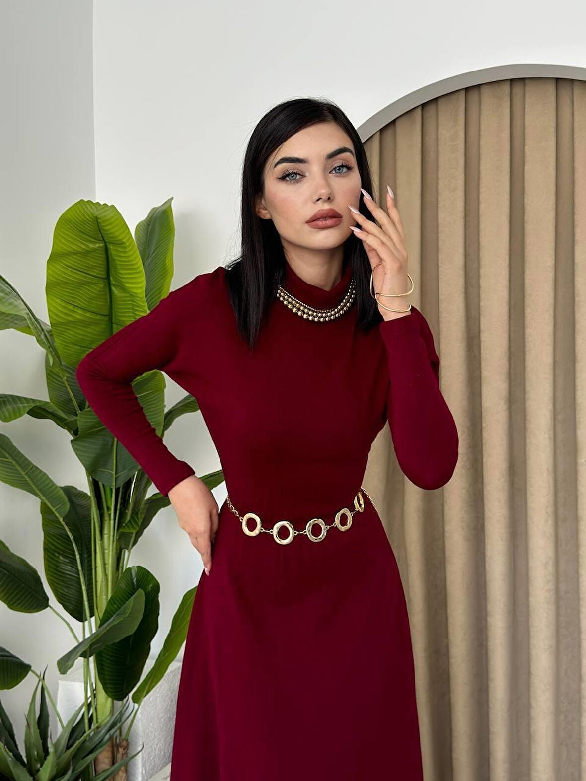35 AVM Dina Boğazlı Midi Elbise