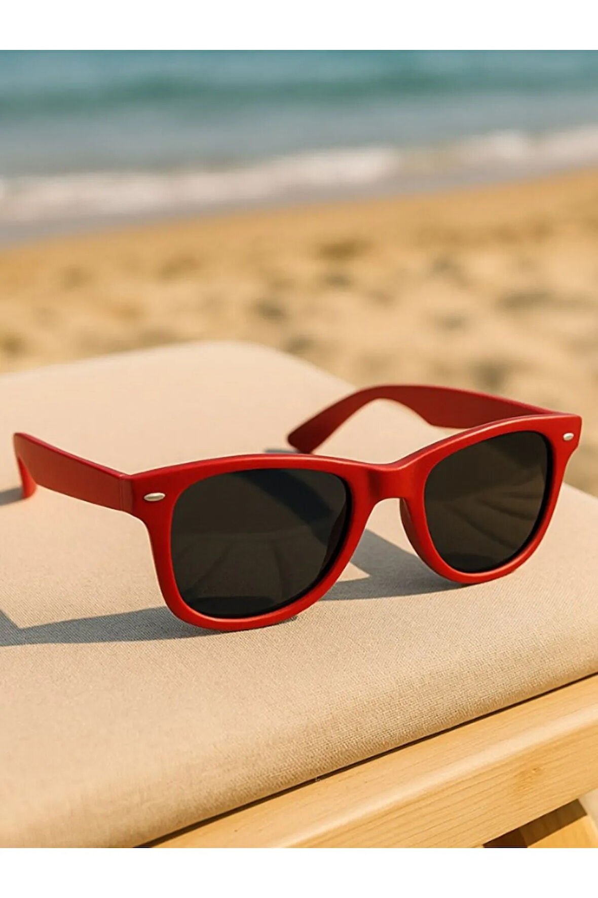 Sevimli Çocuk Kırmızı Güneş Gözlüğü Klipsli Çerçeve Kids Güneş Gözlüğü UV 400 Korumalı CE Belgeli