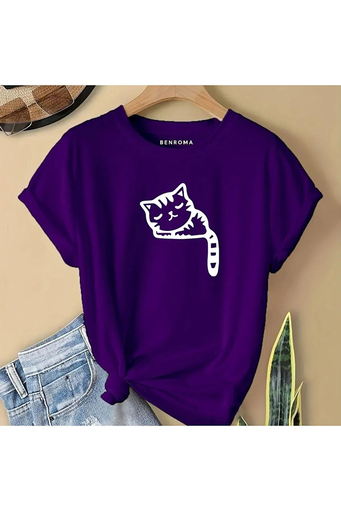 UYUYAN KEDİ BASKILI  ÇOCUK TİŞÖRT