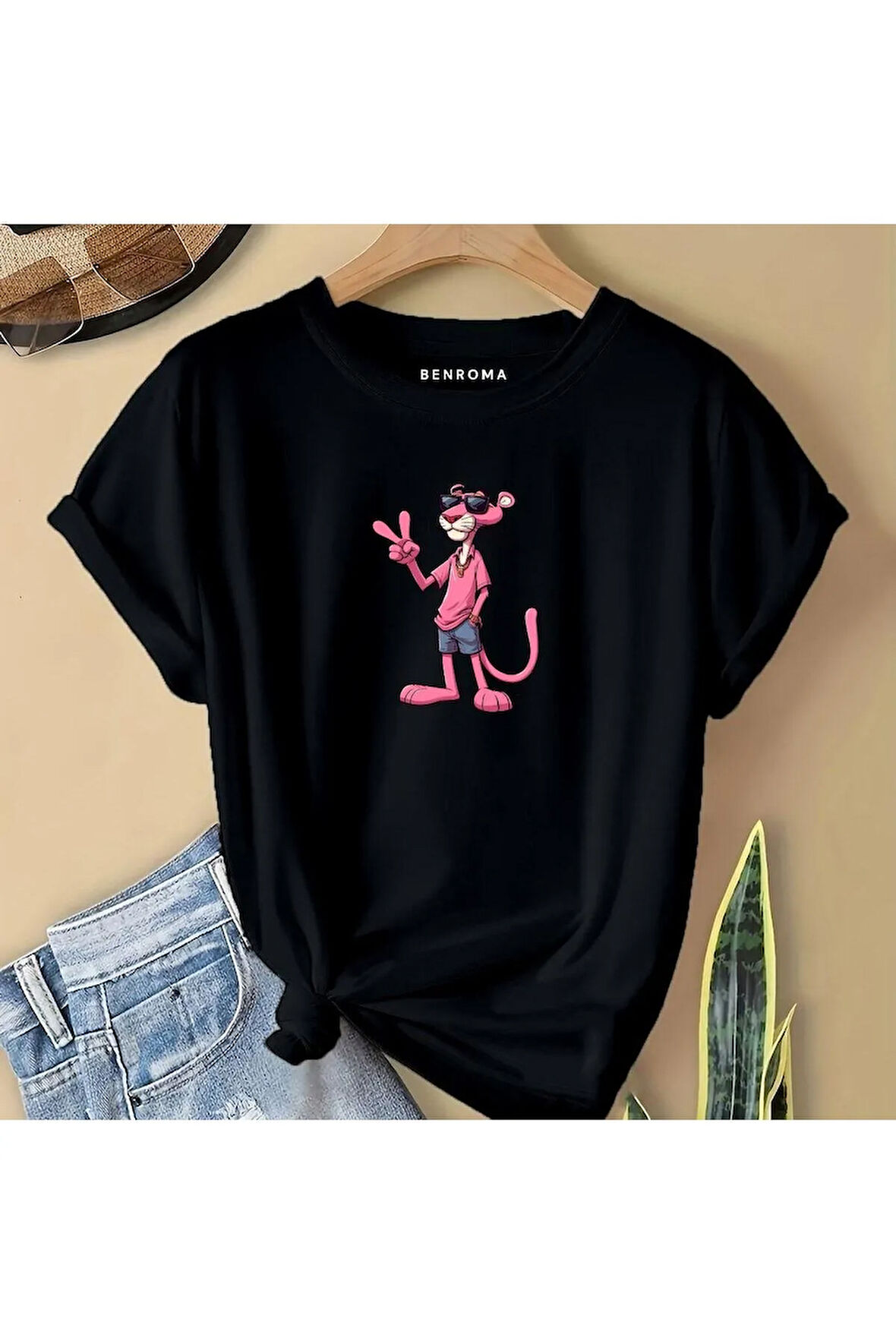 PEMBE KARAKTER BASKILI  ÇOCUK TİŞÖRT