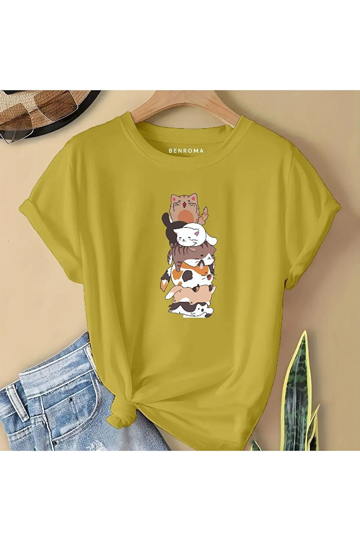 ÜST ÜSTE KEDİLER BASKILI  ÇOCUK TİŞÖRT
