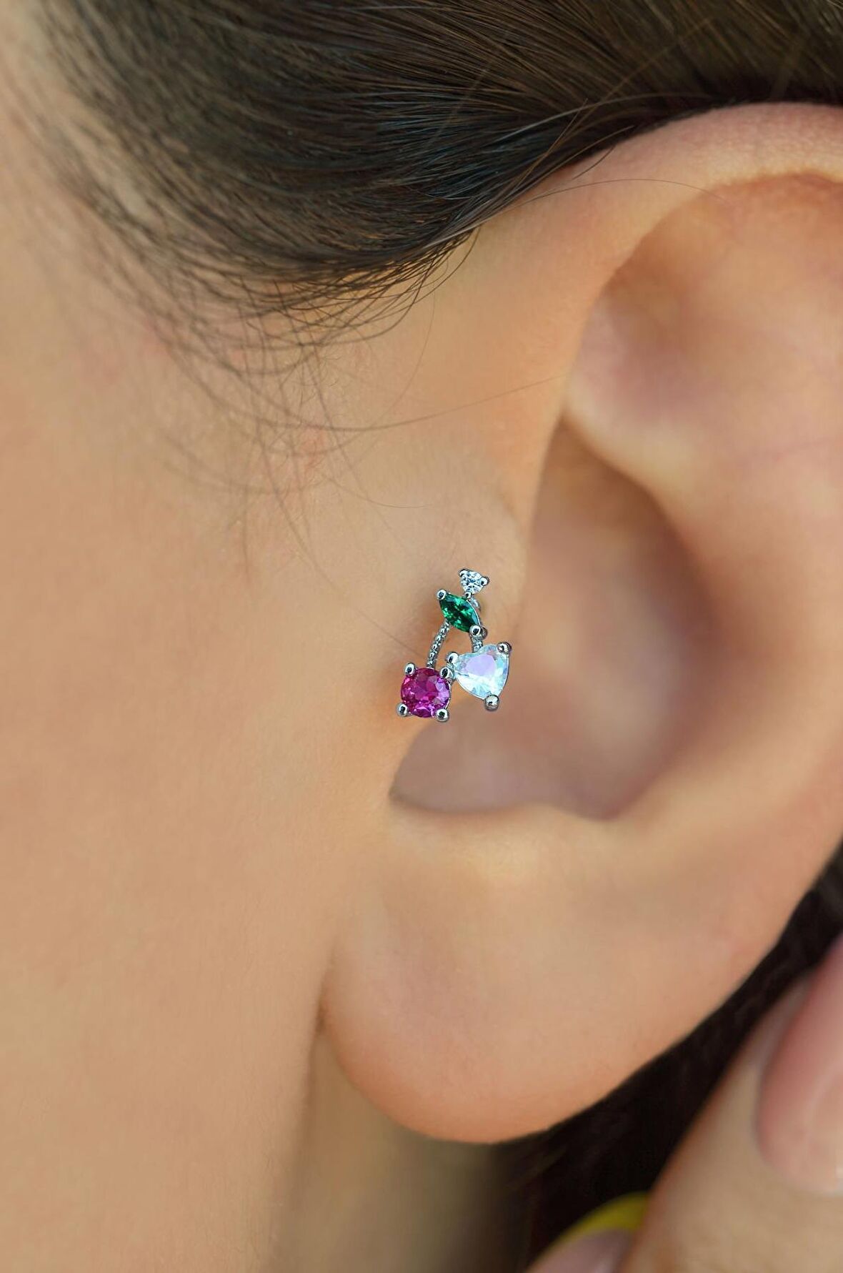 Silver Arkası Düz Çelik Kiraz Tragus Piercing Helix Lob Kıkırdak