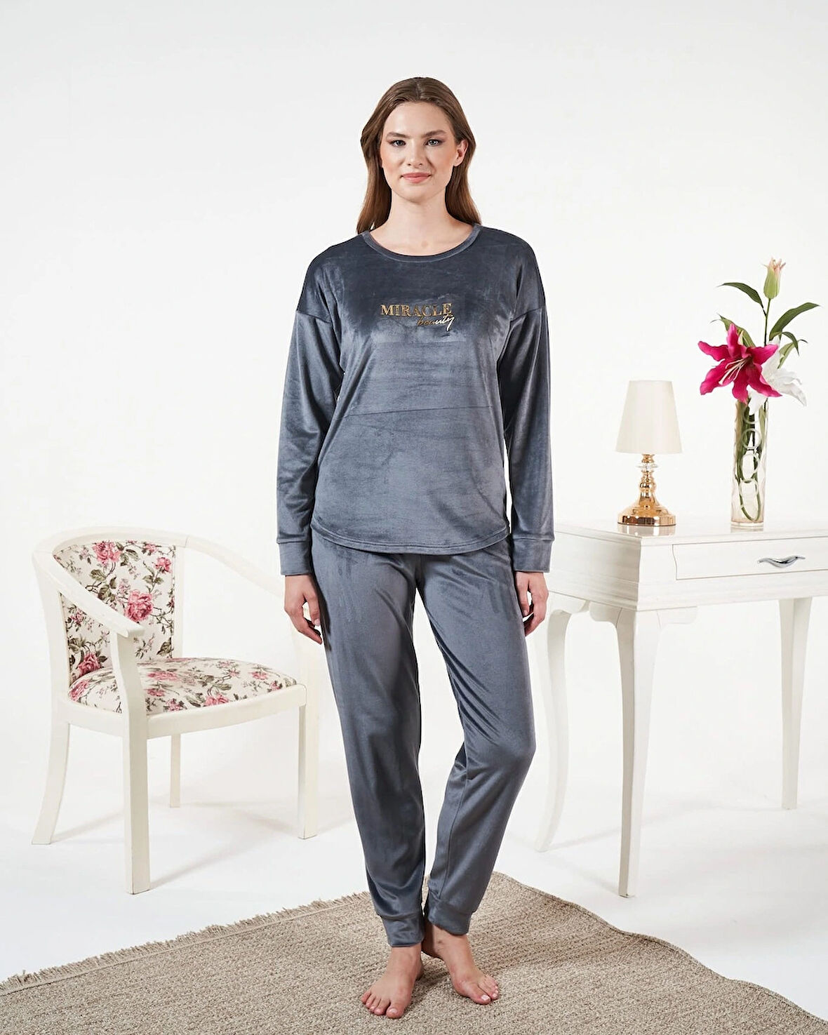 Aesco Estiva 25381 Uzun Kol Kadife Pijama Takımı