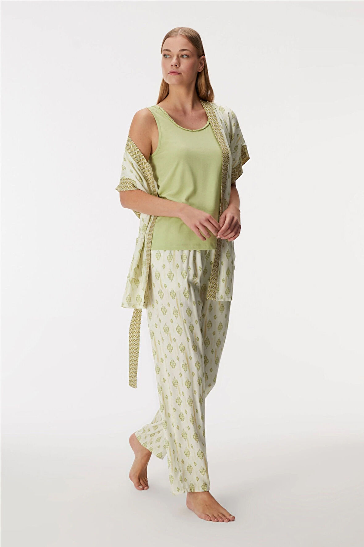 Aesco Anıl 11421 Kadın Sabahlık, Atlet ve Pantolon Takım