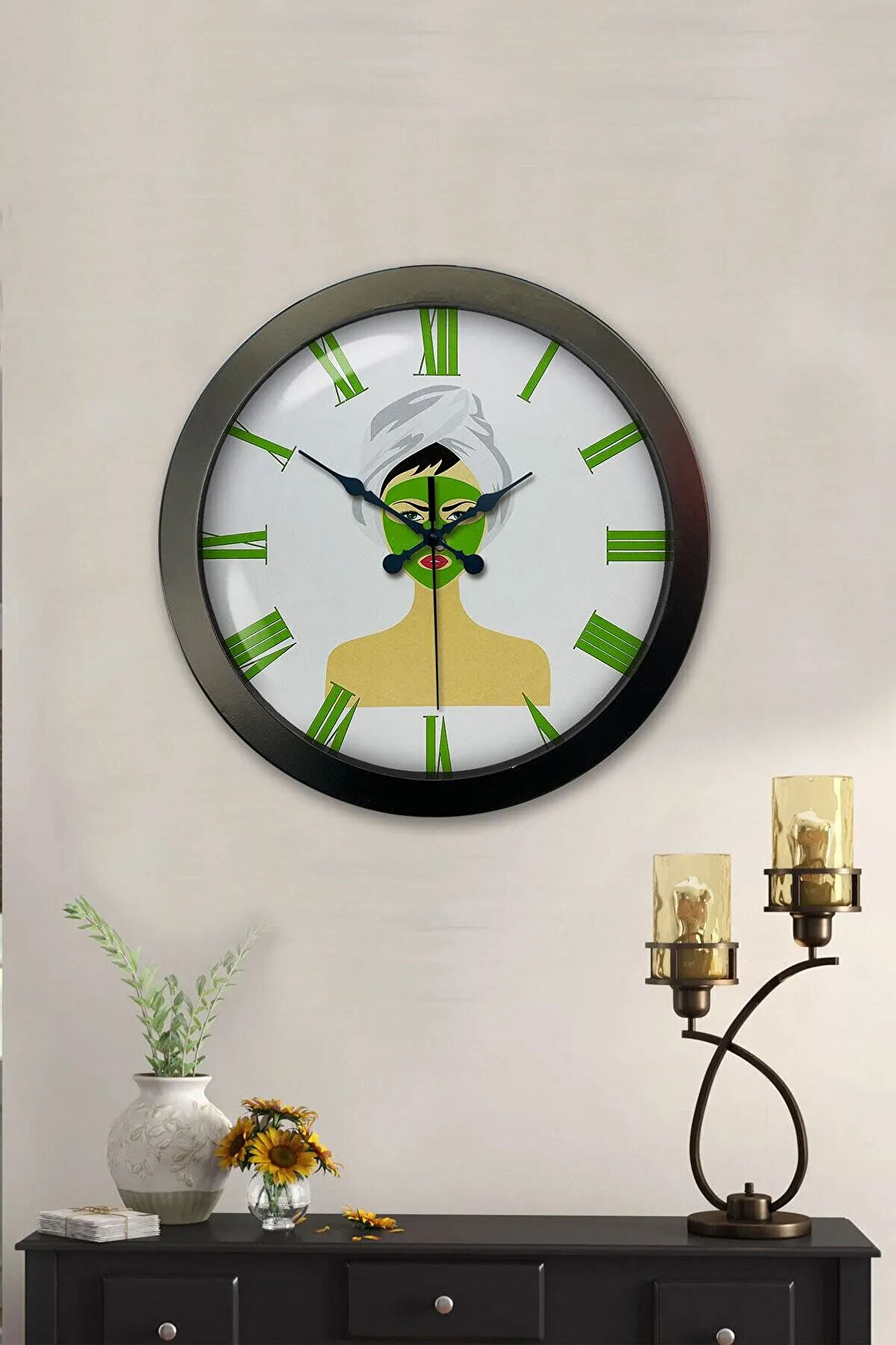 Hediyelik 36 Cm Siyah Metal Güzellik Duvar Saati