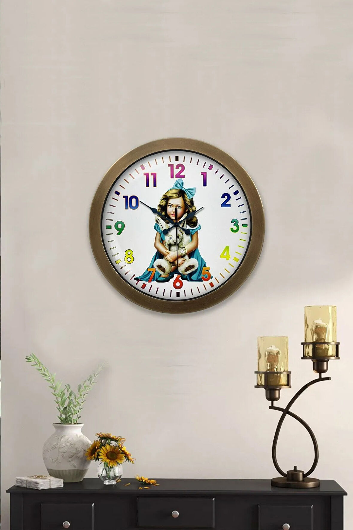 36 cm Eskitme Metal Genç Kız Duvar Saati