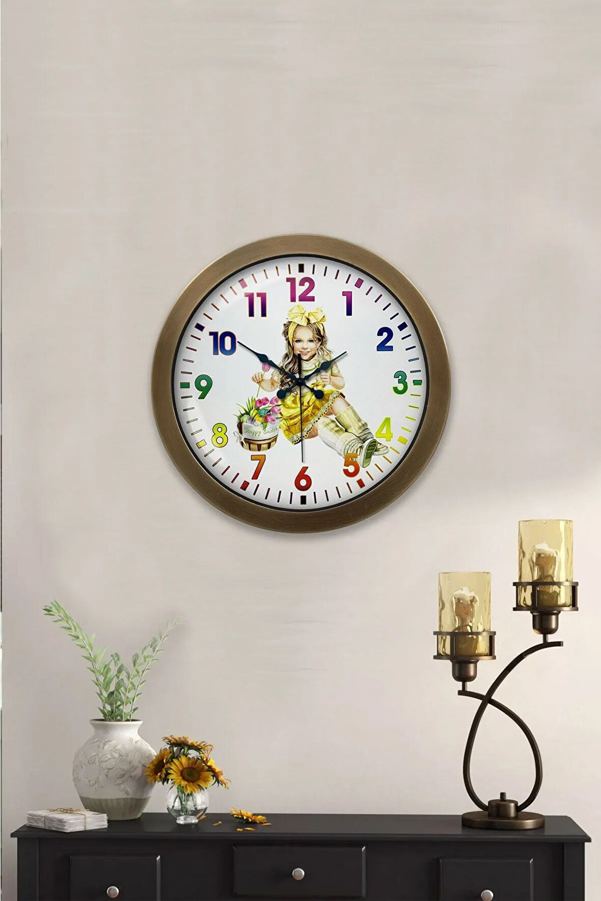 Eskitme Metal Genç Kız Duvar Saati 36 cm