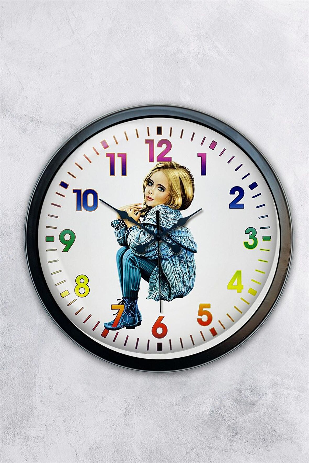 40 Cm Siyah Metal Genç Kız Duvar Saati