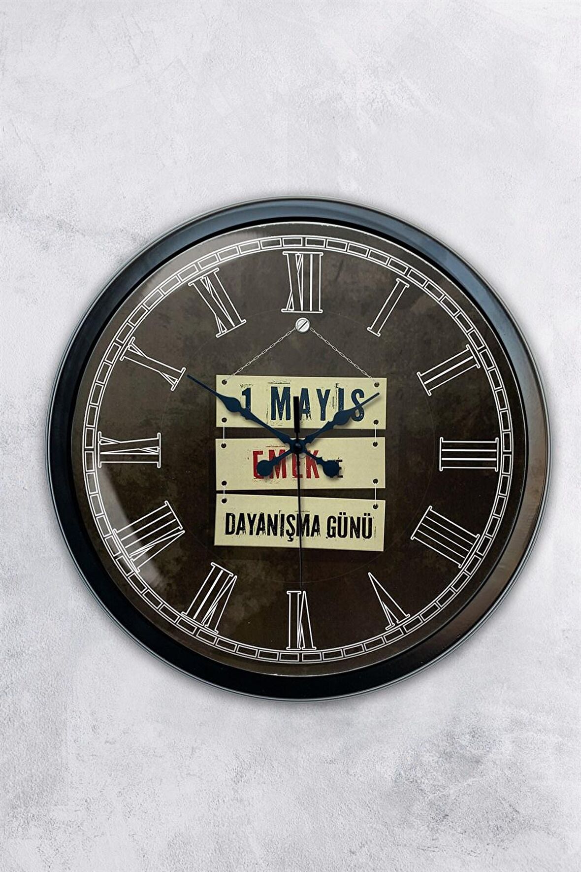 40 Cm Siyah Metal 1 Mayıs İşçiler Duvar Saati