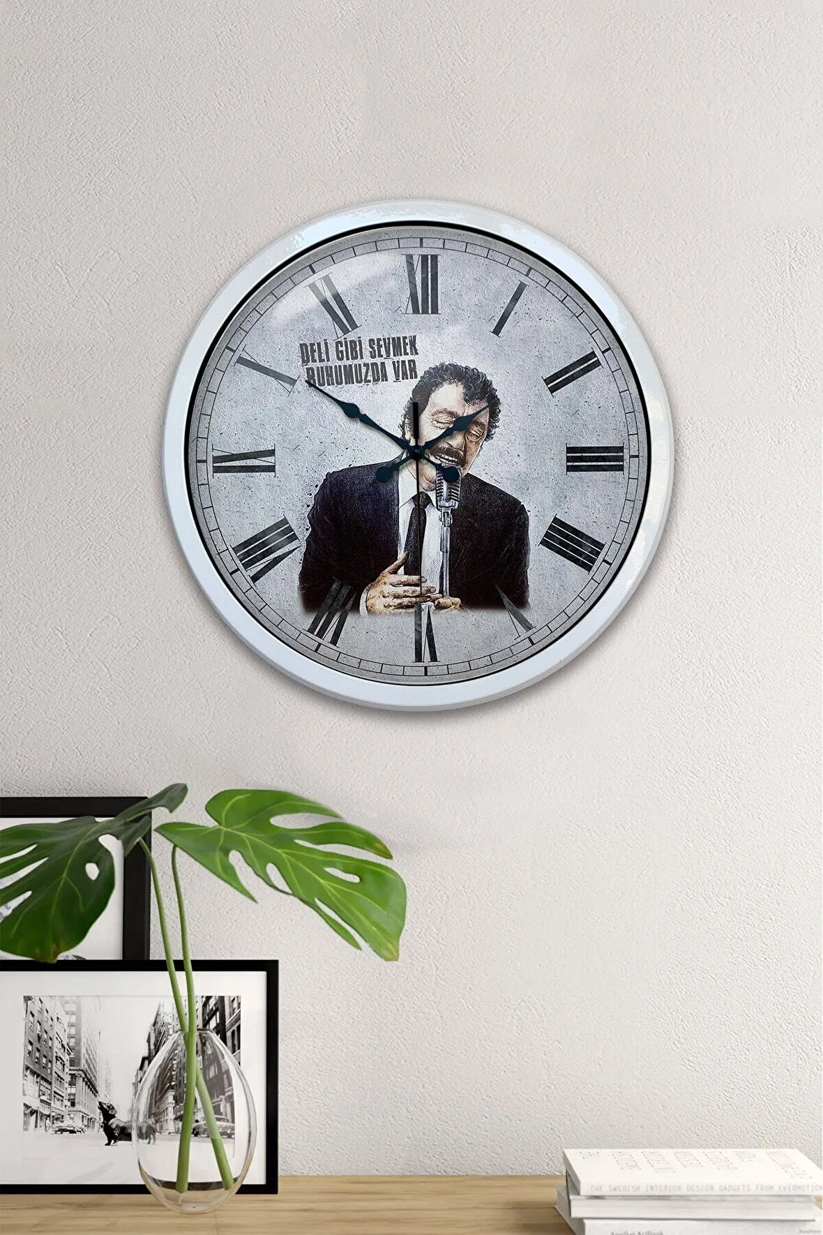 40 Cm Beyaz Metal Müslüm Baba Duvar Saati