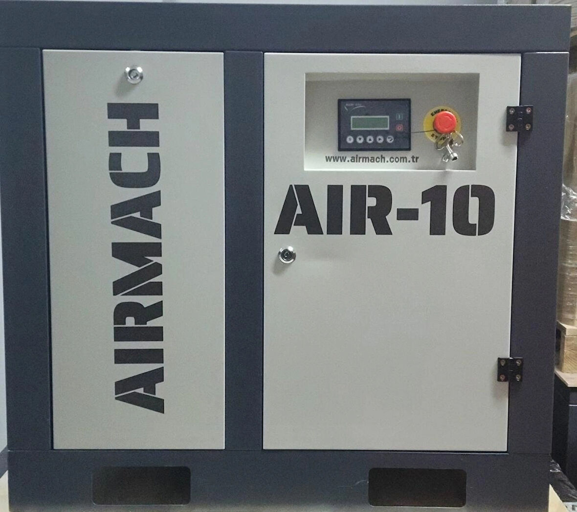 AIRMACH 7,5 KW 10 HP VİDALI KOMPRESÖR