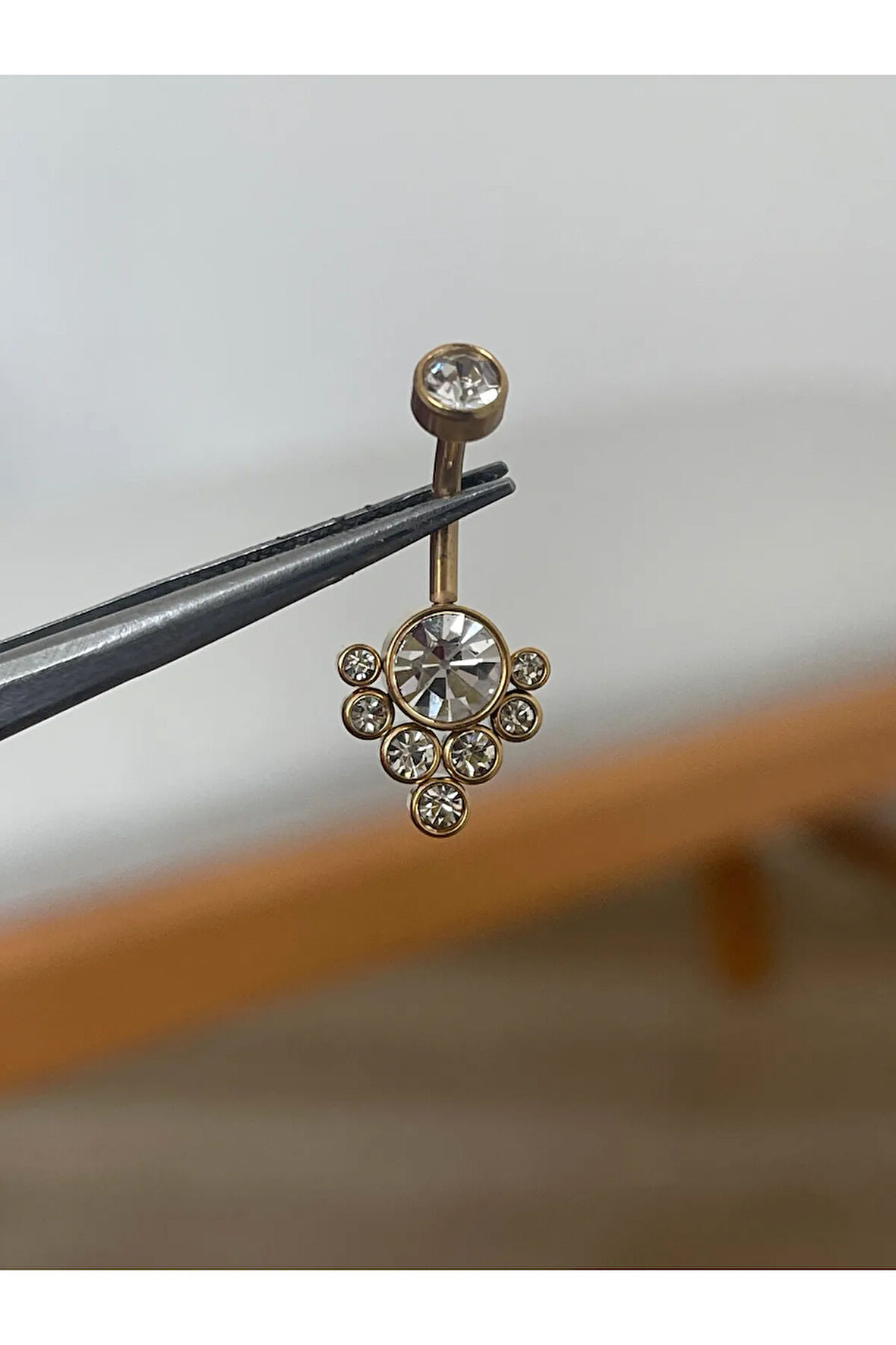 316 L Cerrahi Çelik Yuvarlak Zirkon Taşlı Parlak Göbek Piercingi