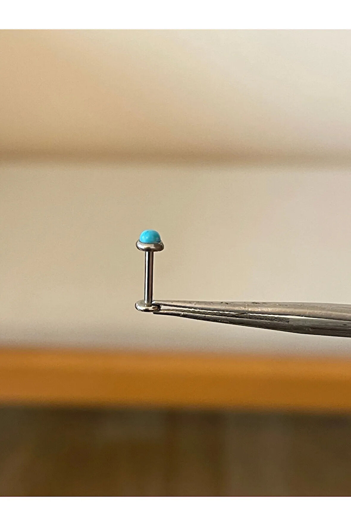 316 L Cerrahi Çelik Doğal Taş Turkuaz Taşlı Gümüş Renk Tragus Helix Kıkırdak Piercing