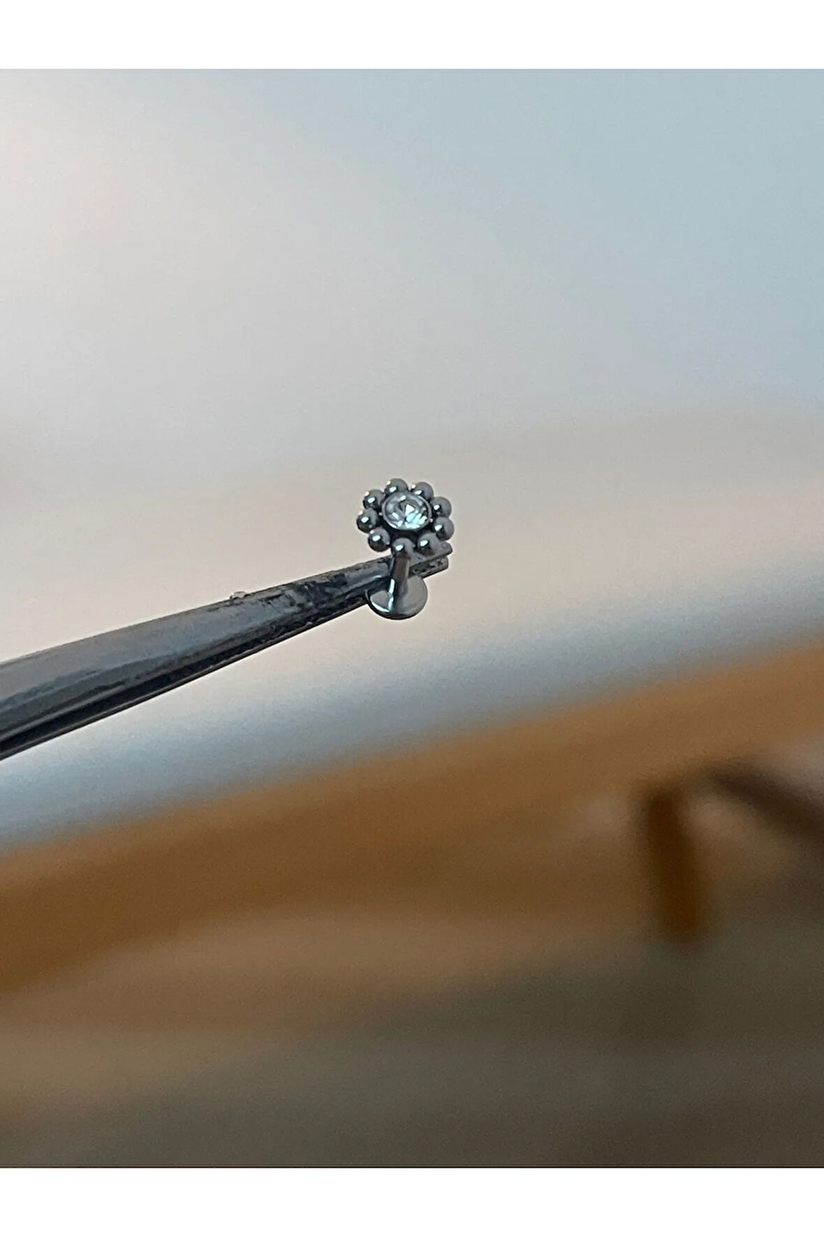 316 L Cerrahi Çelik Tek Taş Güneş Modeli Dudak Kıkırdak Helix Tragus Piercingi