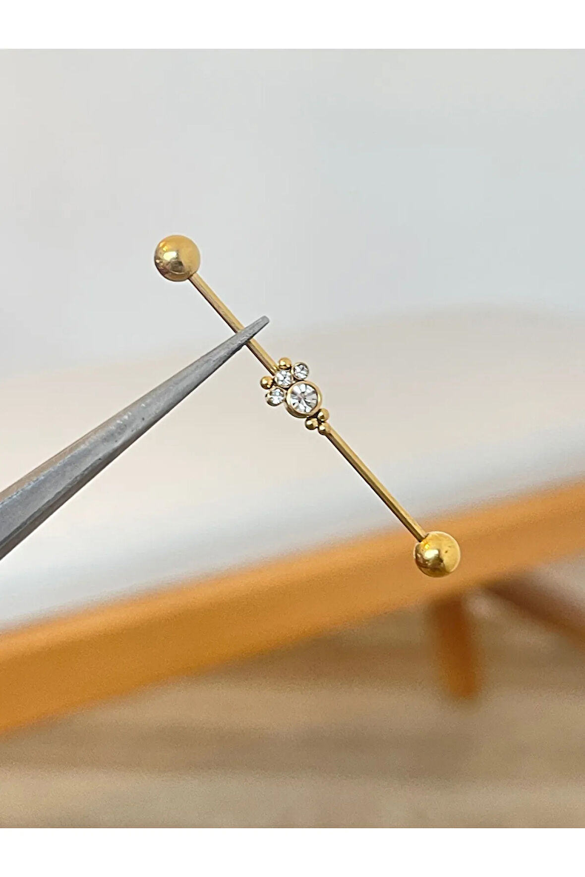 316 L Zirkon Taşlı Kıkırdak Küpesi Helix Tragus Kulak Piercingi