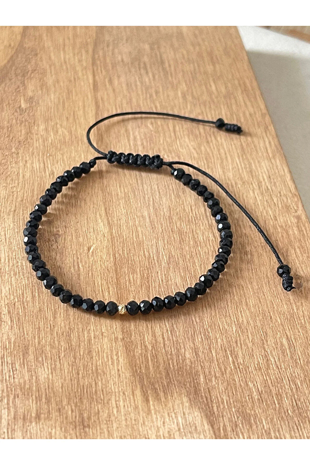 14 Ayar Altın Dorika Detaylı Kristal Taşlı Zarif Altın Bileklik