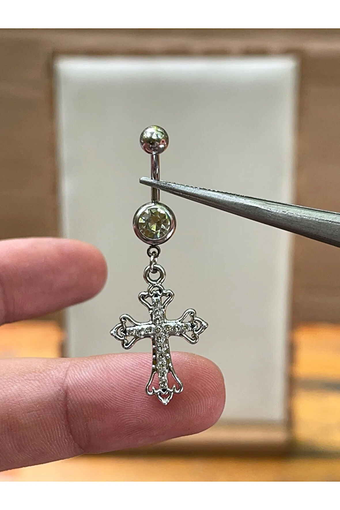316 L Cerrahi Çelik Haç Modeli Zirkon Taşlı Göbek Piercingi