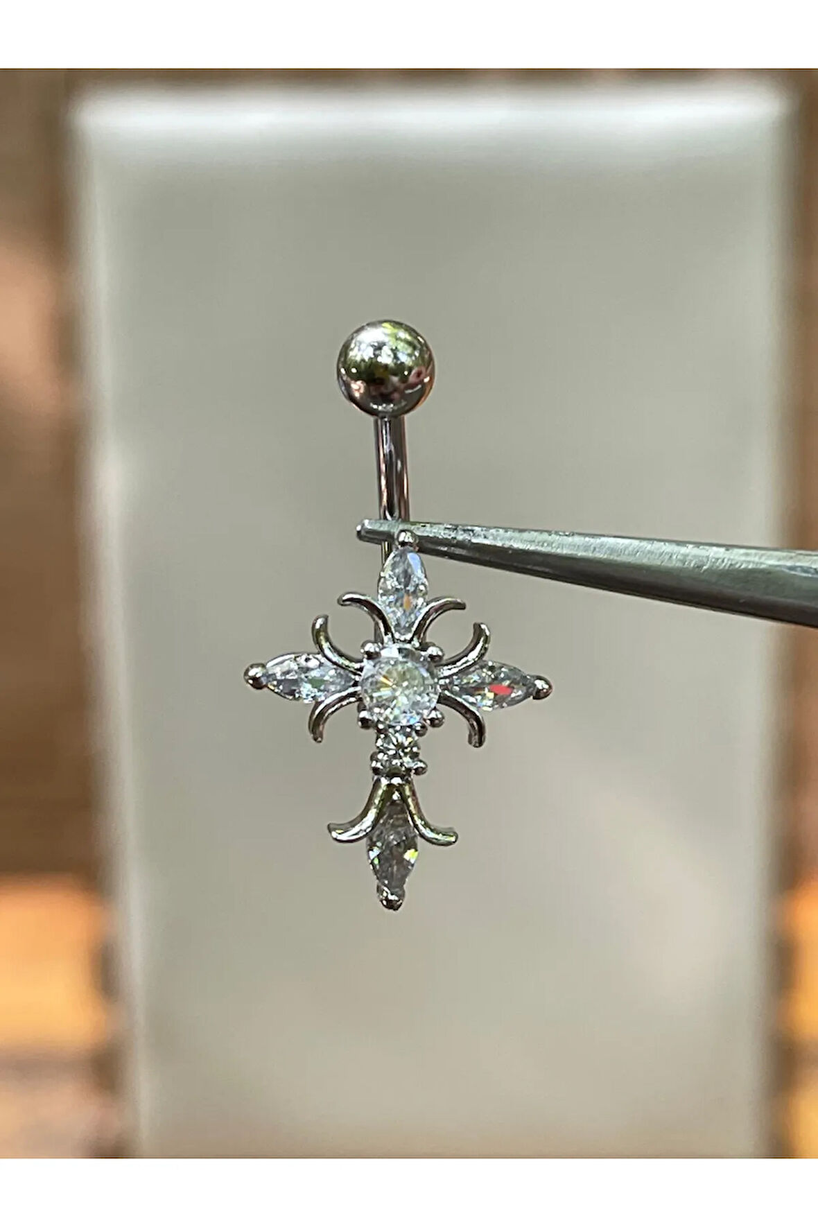 316 L Cerrahi Çelik Haç Modeli Zirkon Taşlı Göbek Piercingi