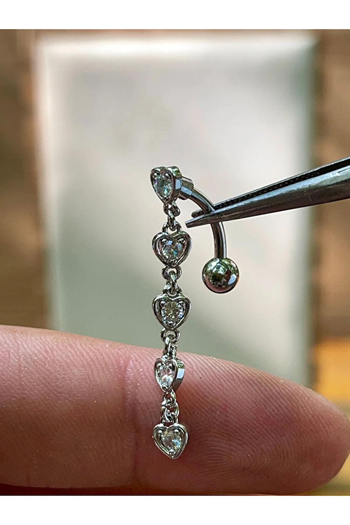 316 L Cerrahi Çelik Sallantılı Kalp Detaylı Zirkon Taşlı Göbek Piercingi