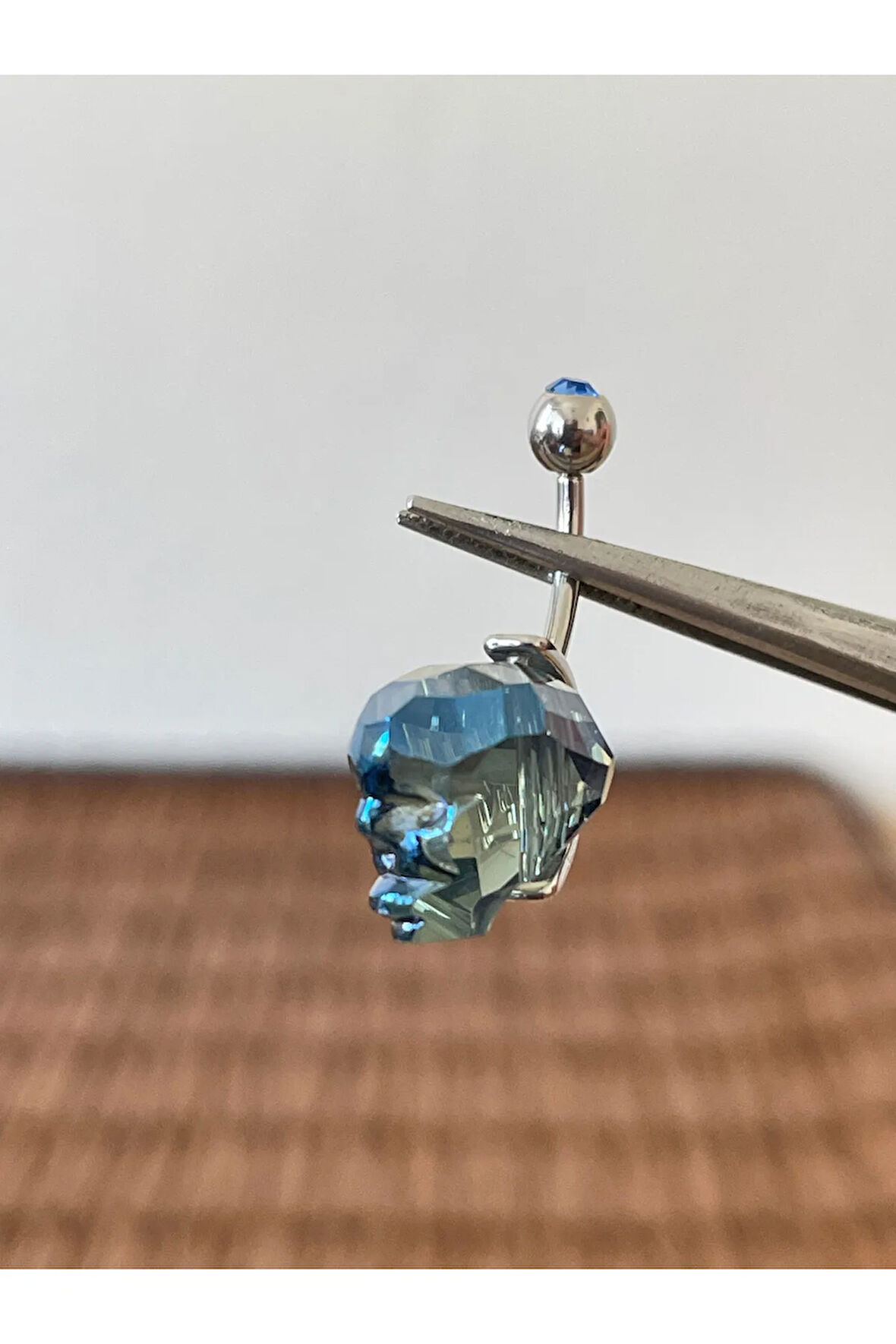 316 L Cerrahi Çelik Çelik Kristal Kuru Kafa Modeli Göbek Piercingi