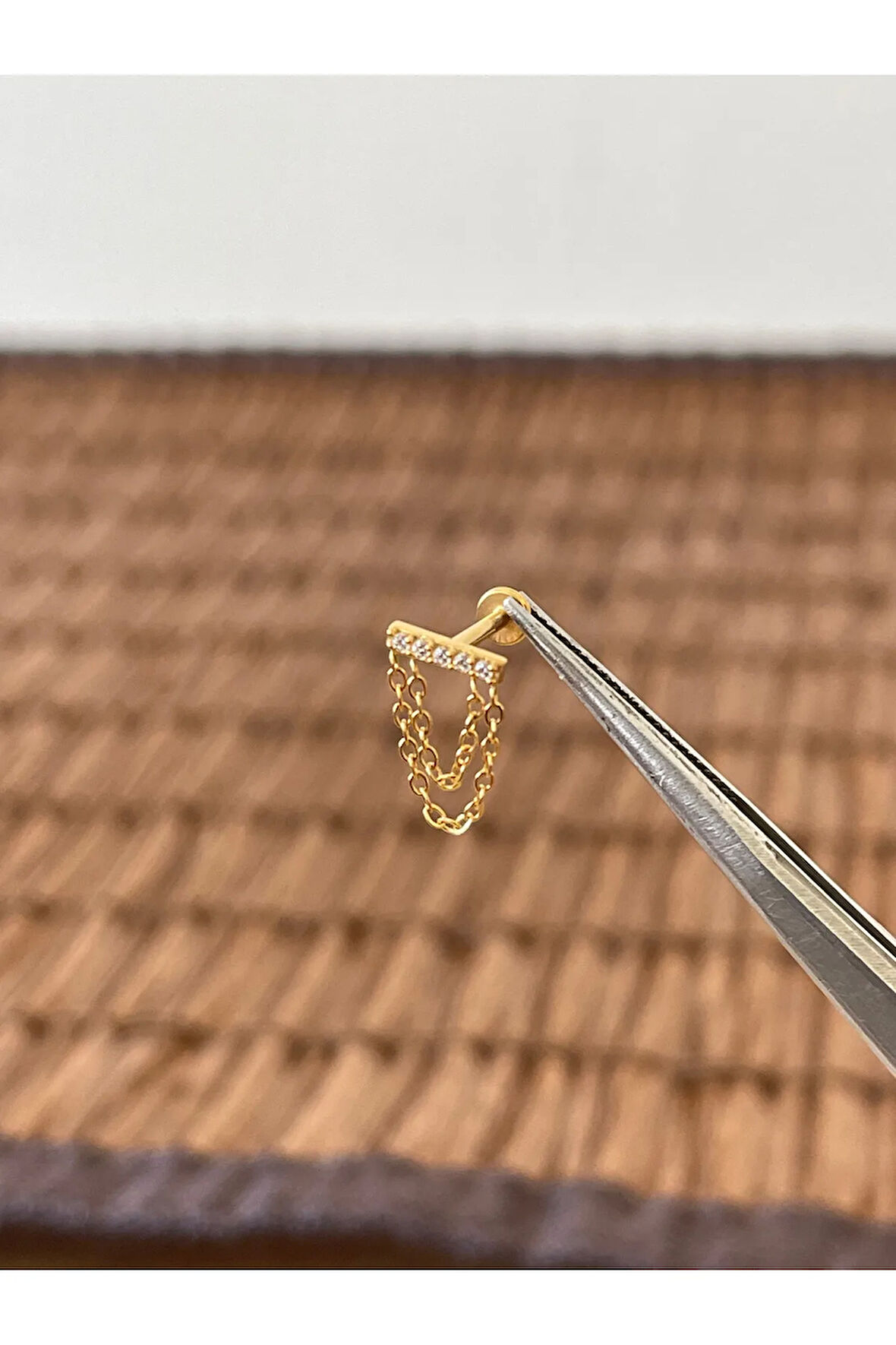 316 L Cerrahi Çelik Zincir Sallantılı Zirkon Taşlı Dudak Helix Kıkırdak Tragus Piercingi