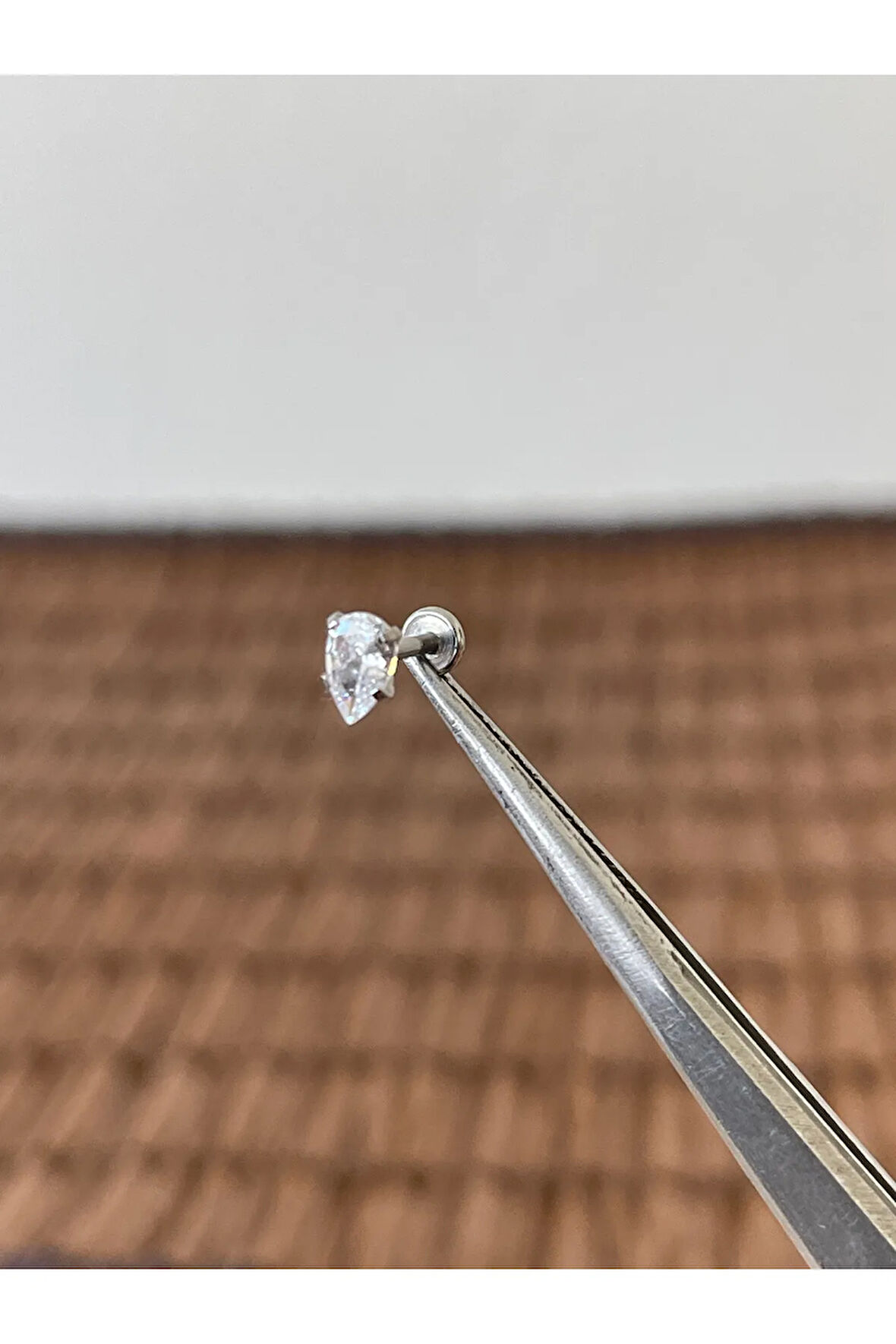 316 L Cerrahi Çelik Baget Taşlı Dudak Helix Tragus Kıkırdak Piercingi