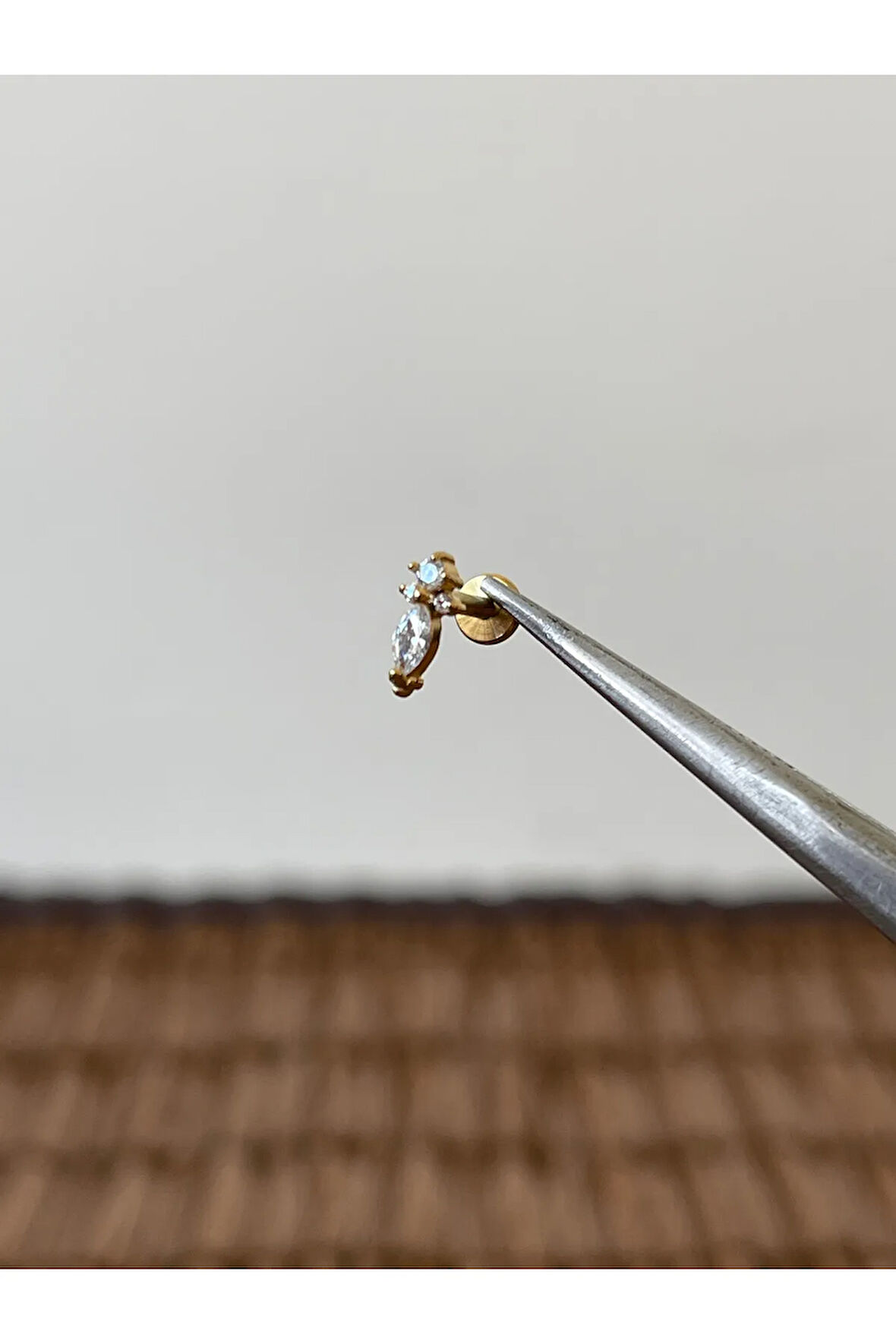 316 L Cerrahi Çelik Arma Zirkon Taşlı Helix Tragus Dudak Kıkırdak Piercingi