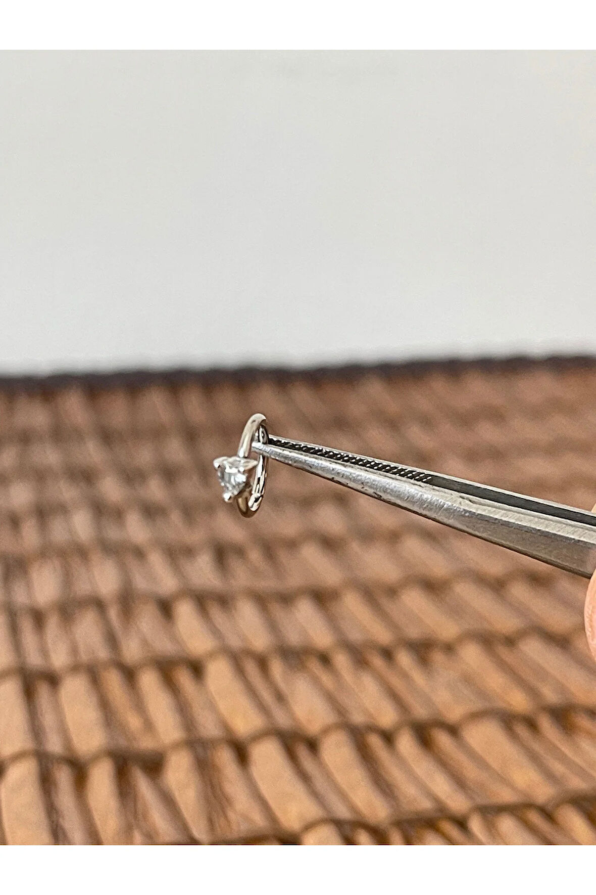 316 L Cerrahi Çelik Kalp Kesim Taşlı Kilitli Halka Piercing 8mm x 1,2 mm