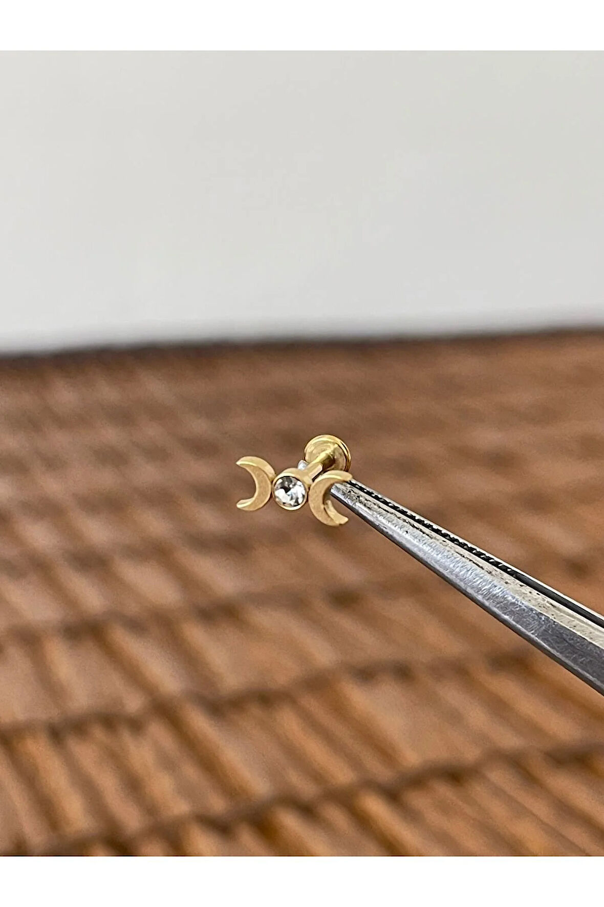 316 L Cerrahi Çelik Ay Modeli Zirkon Taşlı Kıkırdak Helix Dudak Tragus Piercingi 6mm x 1,2 mm