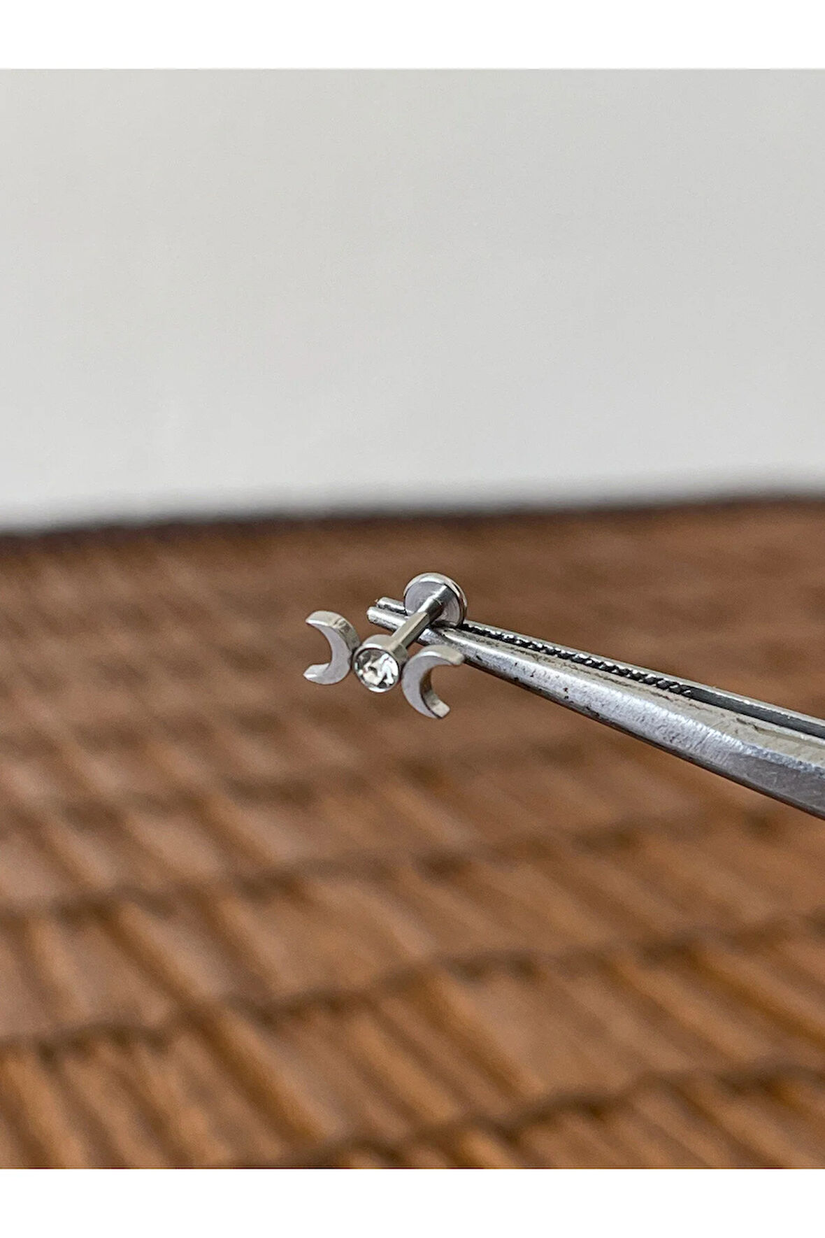 316 L Cerrahi Çelik Ay Modeli Zirkon Taşlı Kıkırdak Helix Dudak Tragus Piercingi 6mm x 1,2 mm