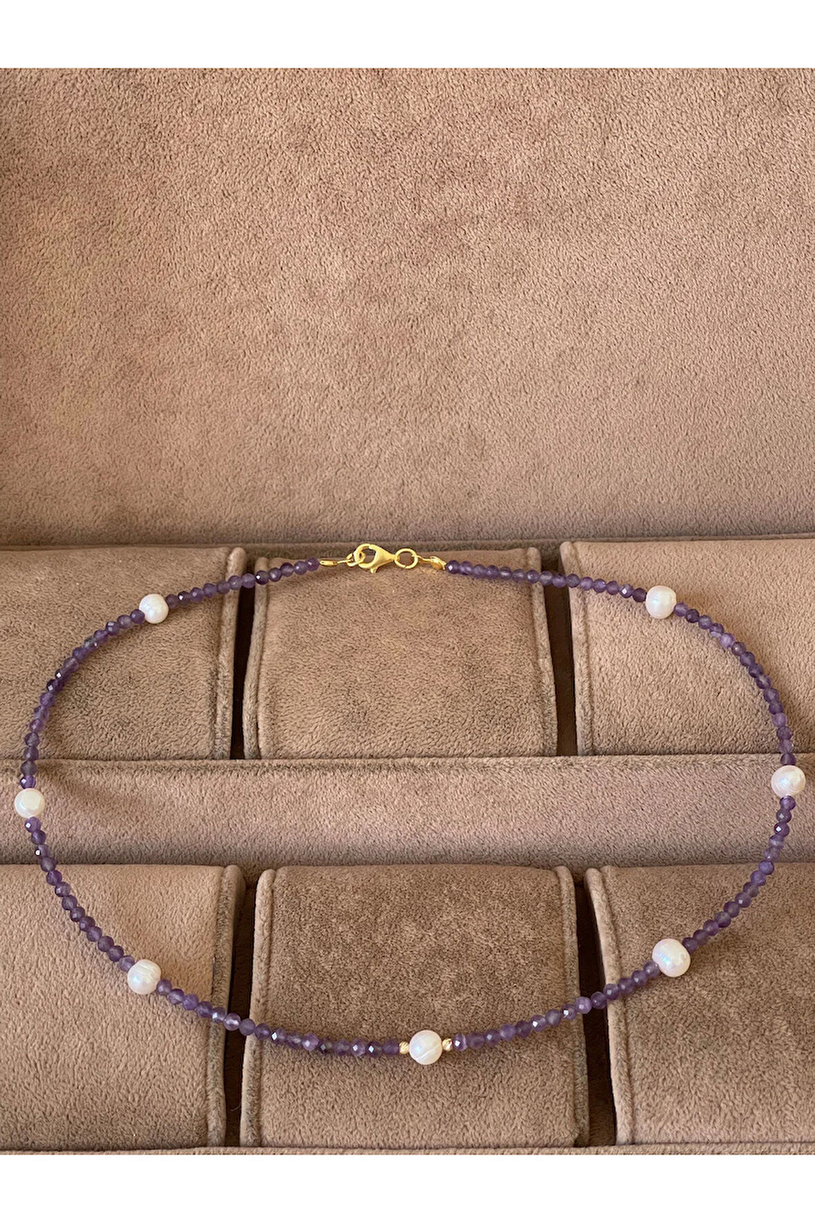 14 Ayar Çift Altın Dorika Detaylı Natural İnci Ve Ametis Taşlı Özel Tasarım Altın Kolye