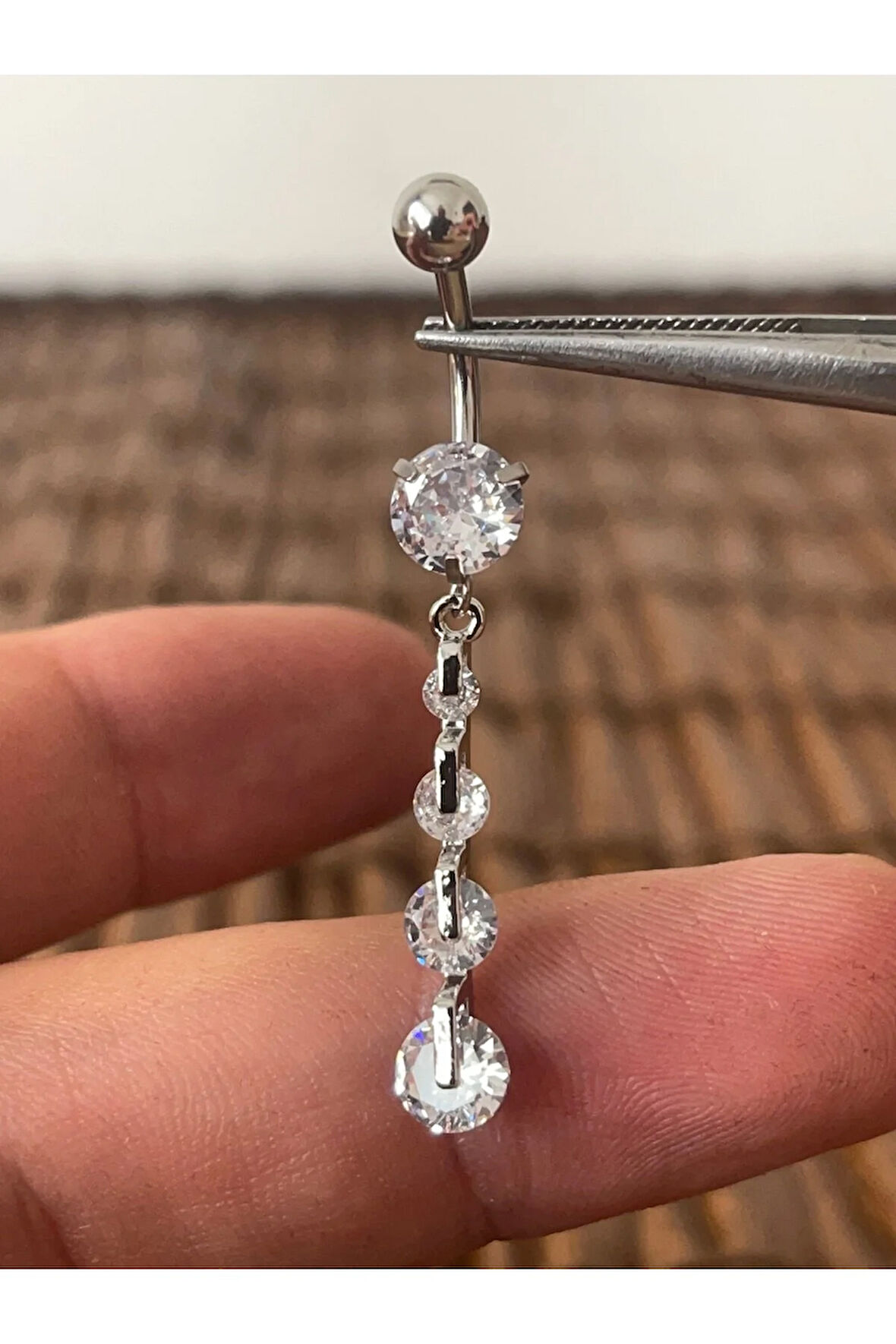 316 L Cerrahi Çelik Parlak Sıra Taşlı Özel Tasarım Göbek Piercingi