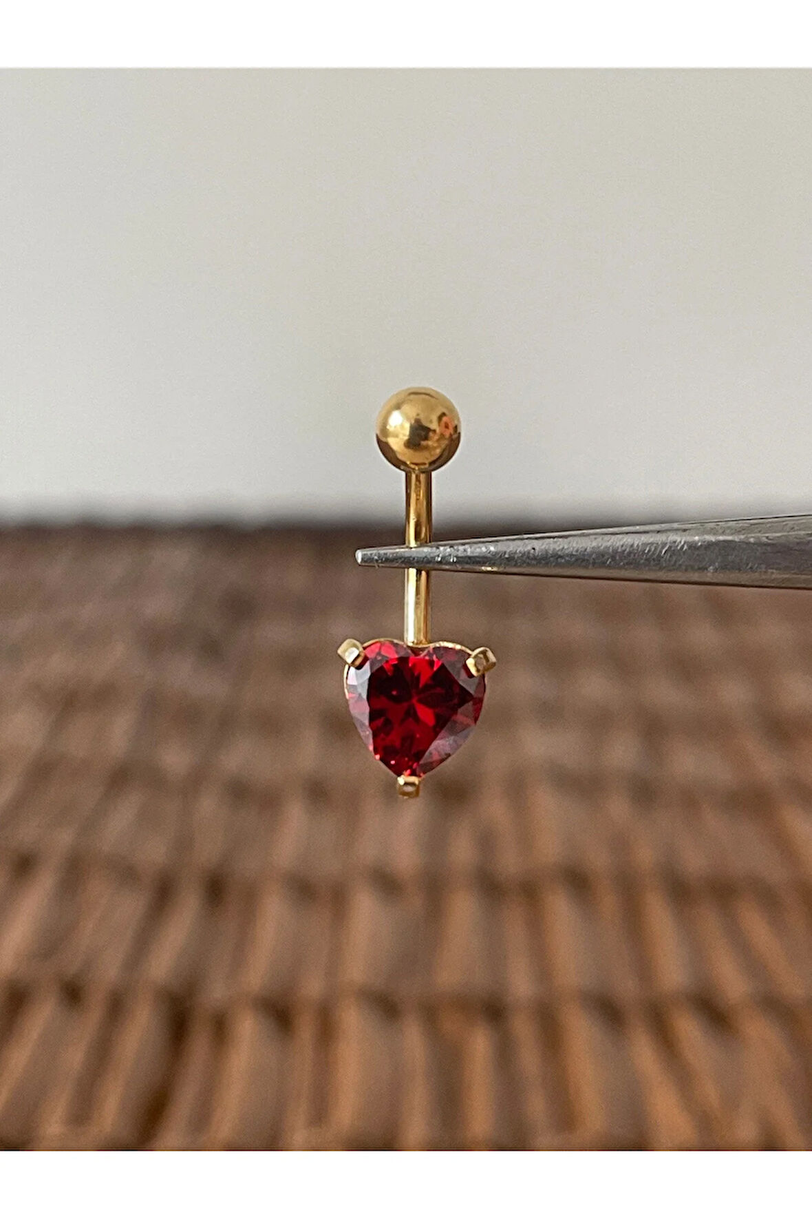 316 L Cerrahi Çelik Parlak Zirkon Taşlı Kalp Modeli Göbek Piercingi