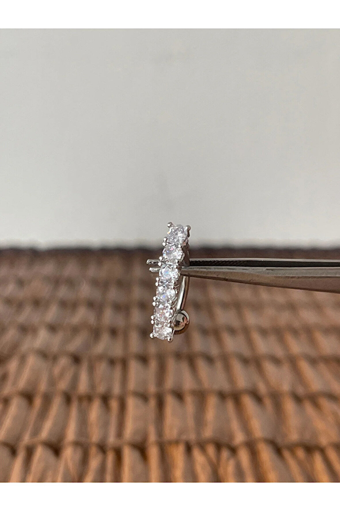 316 L Cerrahi Çelik Parlak Zirkon Taşlı Göbek Piercingi