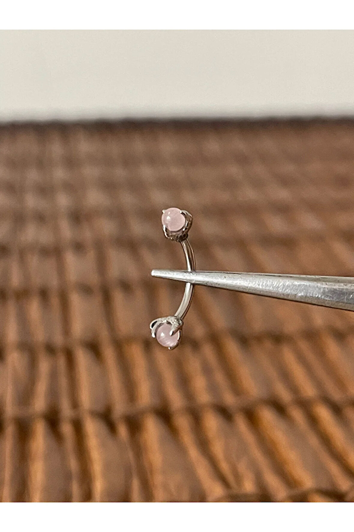 322 L Cerrahi Çelik Doğal Taşlı Kaş Kulak Snug Helix Kıkırdak Daith Conch Rook Tragus Piercing