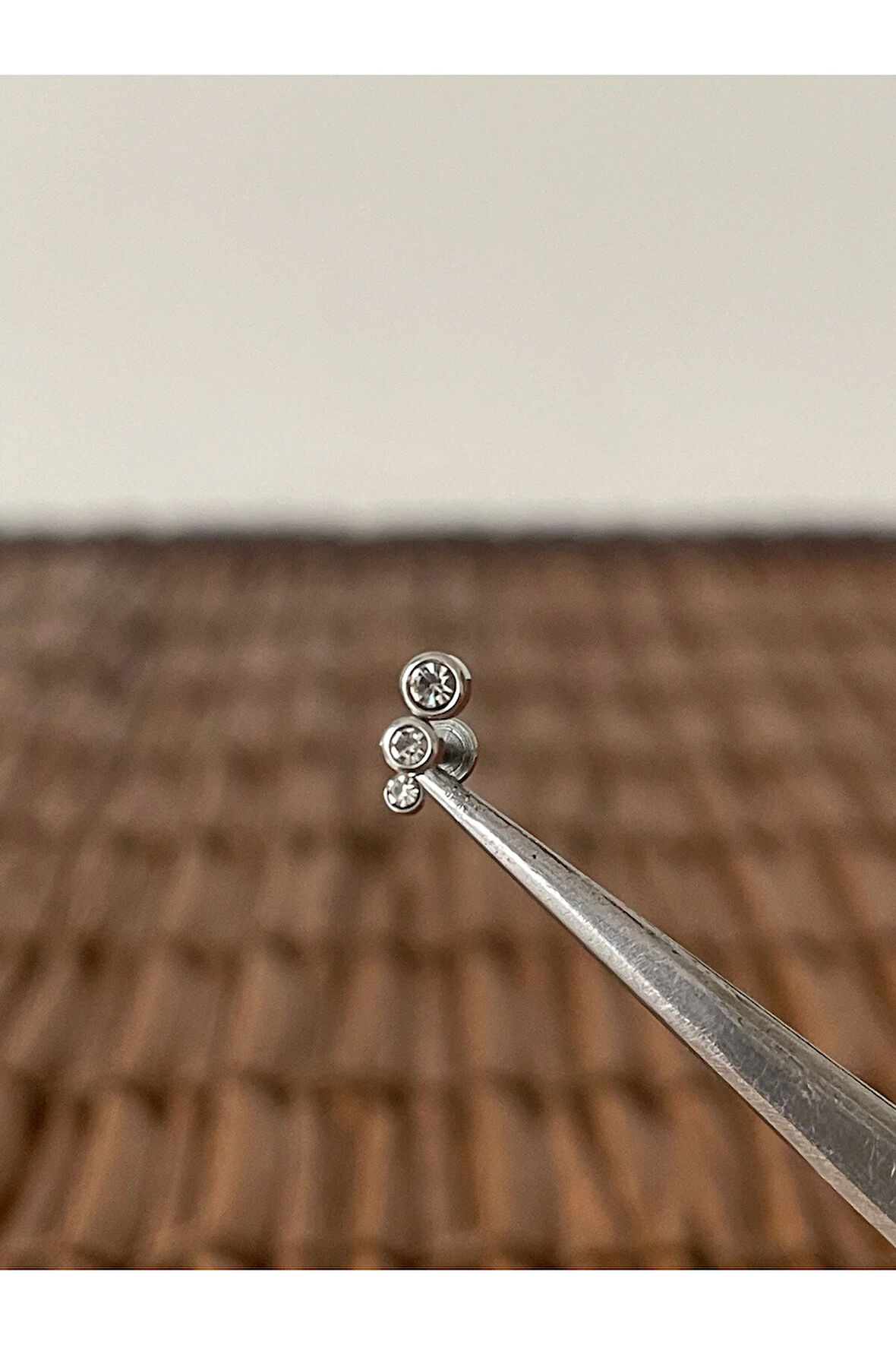 316 L Cerrahi Çelik 3 Taş Dudak Helix Tragus Kıkırdak Piercingi