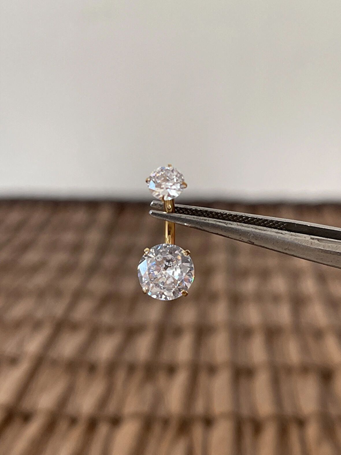 Yüksek Kalite G23 Titanium  Parlak Zirkon  Taşlı Titanyum Göbek Piercingi Taş 10mm