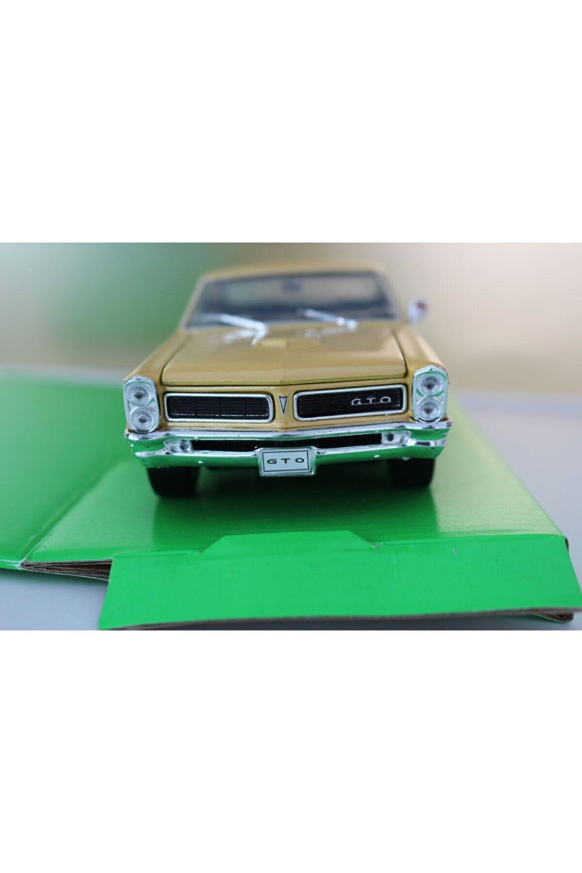 1/24 Ölçek 1965 Pontiac Gto Model Araba (sarı)