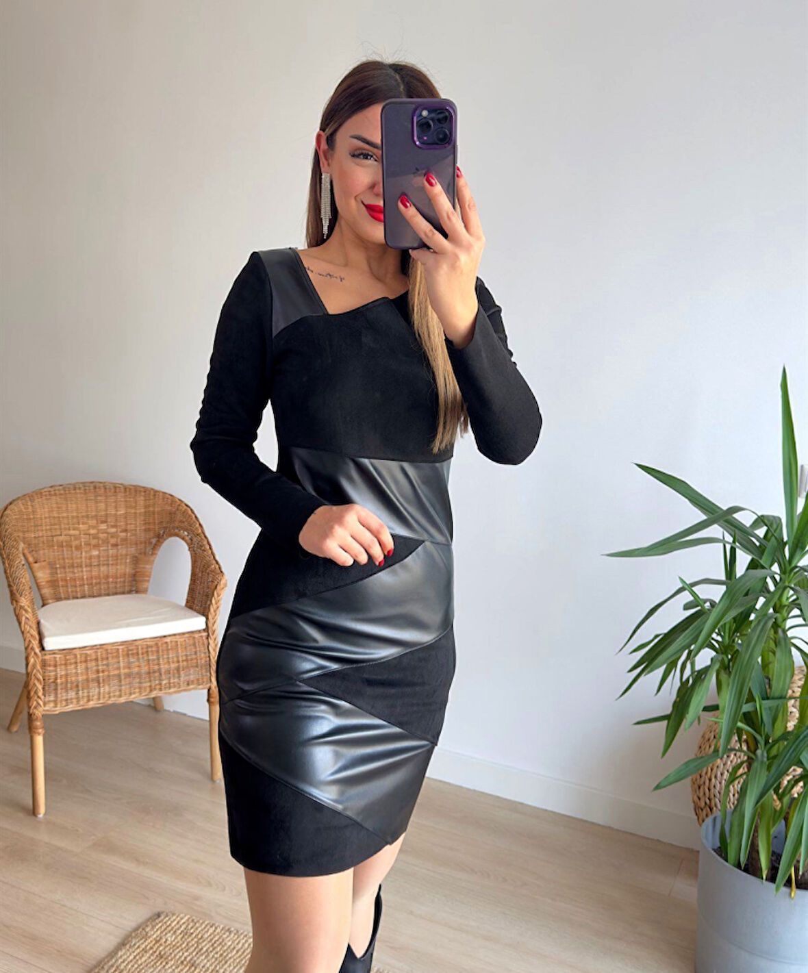 AKNButik Kadın Uzun Kollu Asimetrik Yaka Süet Ve Deri Mini Boy Elbise