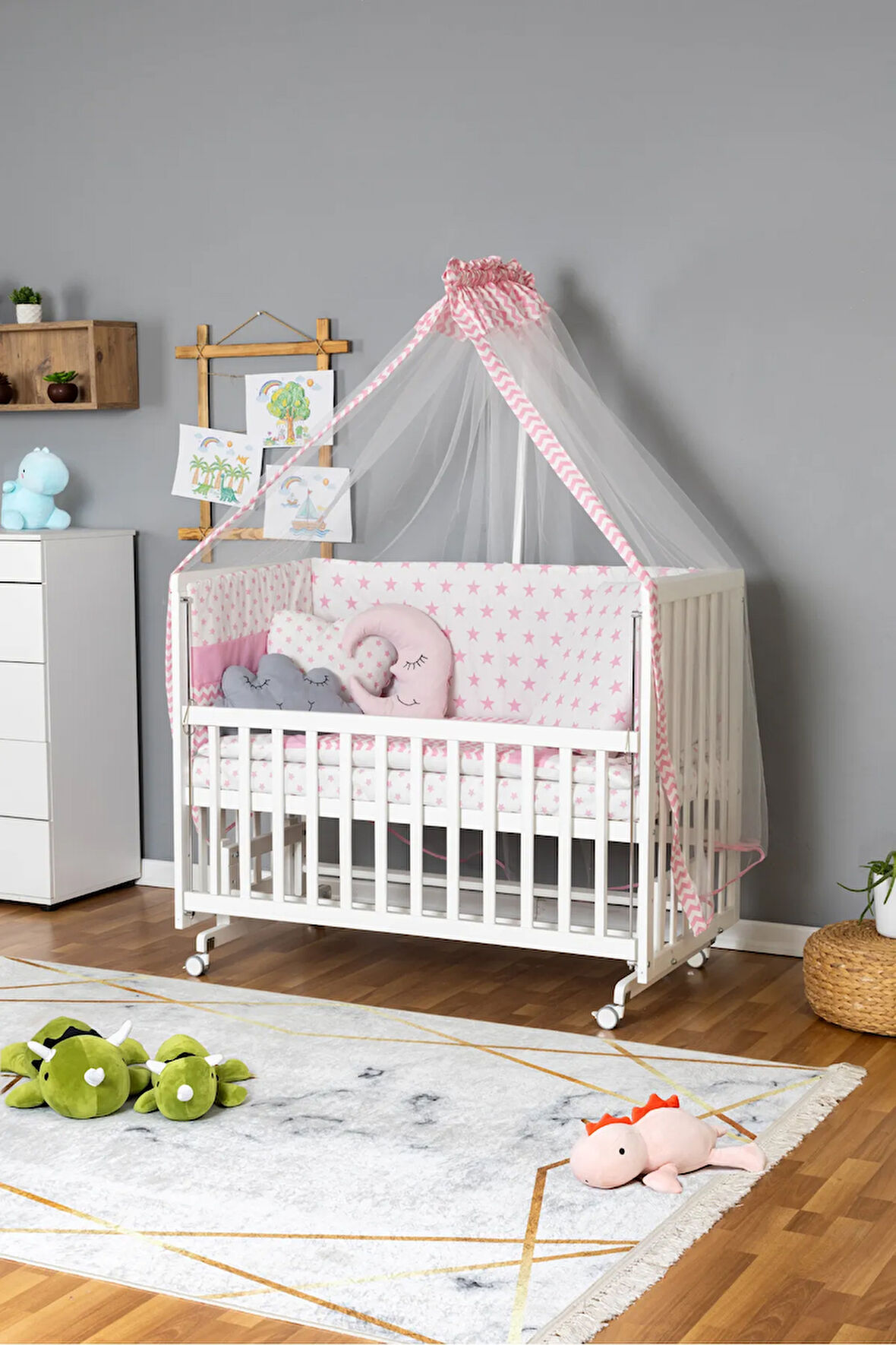 Ahşap Beşik Anne Yanı Beşik Beyaz 60x120 - Pembe Yıldız 3 Yastıklı Uyku Seti + Yataklı + Tekerlekli