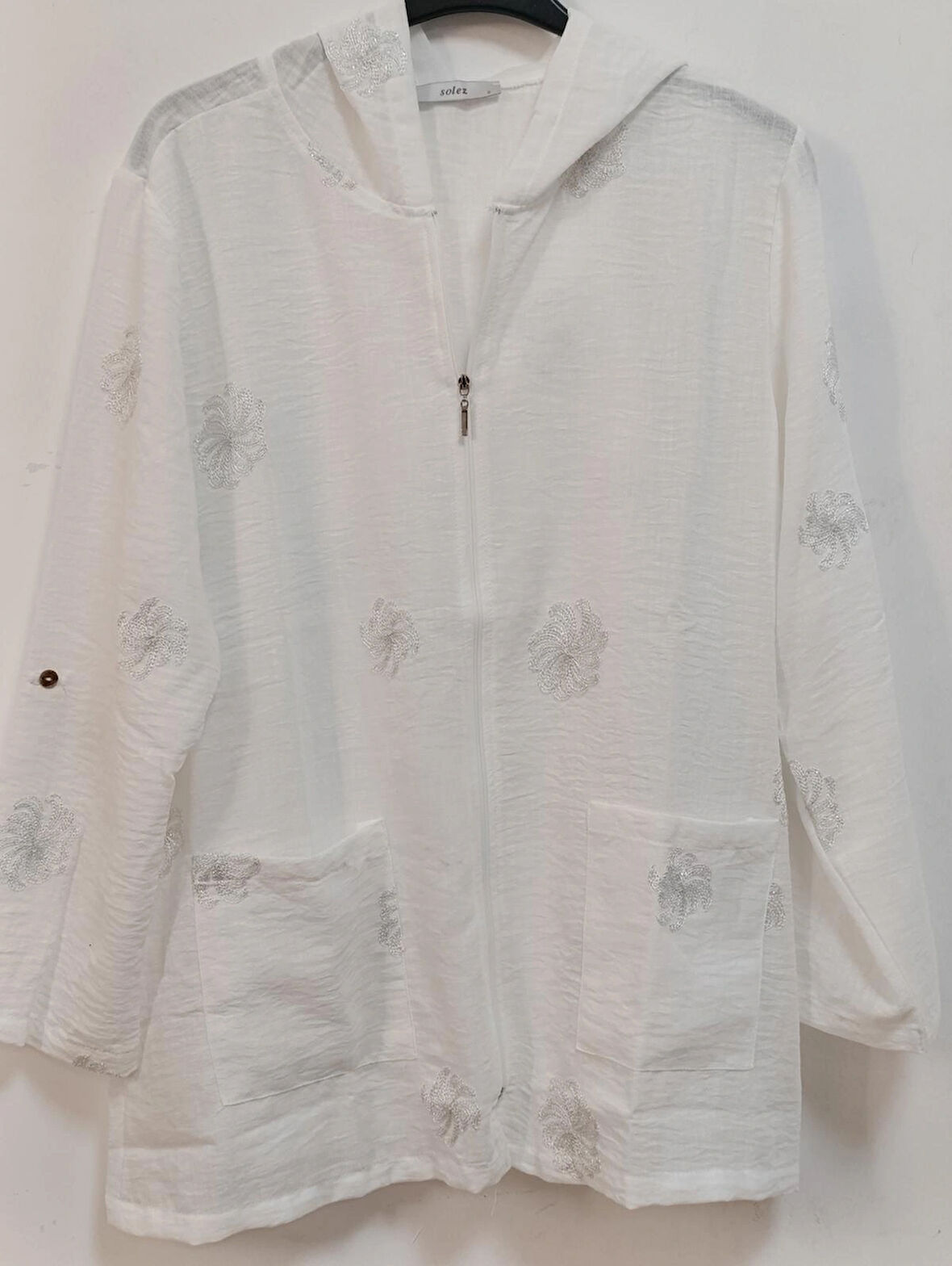 Akşen Giyim Büyük Beden % 100 Pamuk Keten Simli Çiçek Nakışlı 80 cm Basen Kapatan Boyda Kapüşonlu Ceket