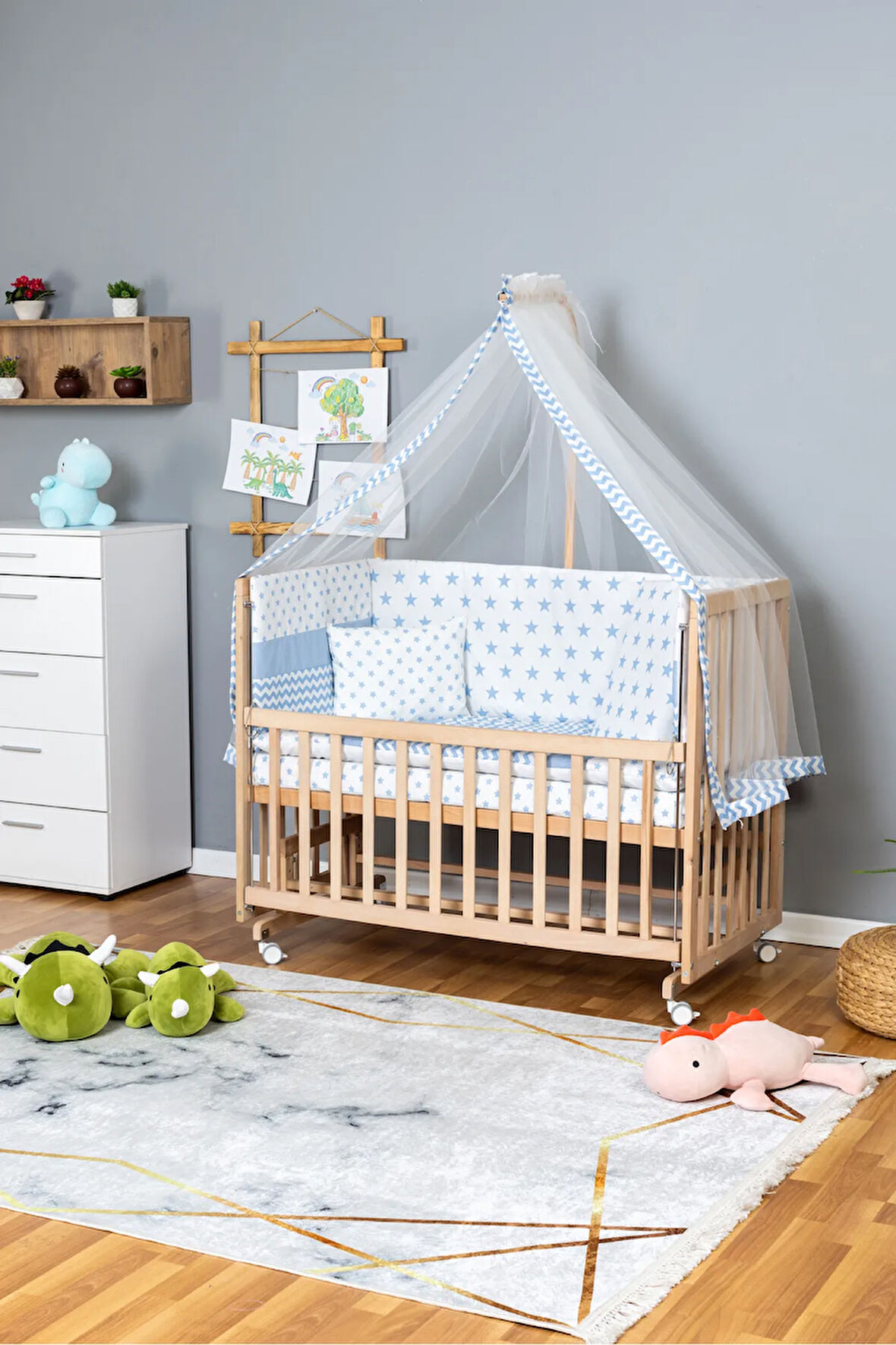 Ahşap Beşik Anne Yanı Beşik Organik 60x120 - Mavi Yıldız 1 Yastıklı Uyku Seti + Yataklı + Tekerlekli