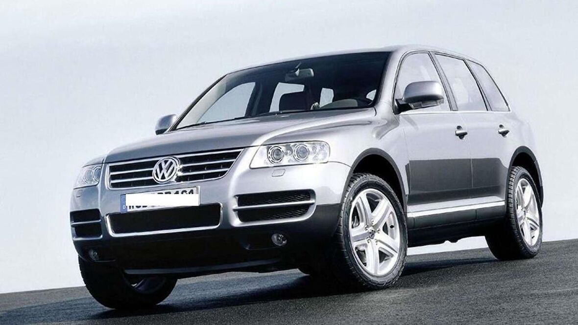 VW Touareg Krom Ön Panjur 4 prç. 2007-2011 Arası P. Çelik