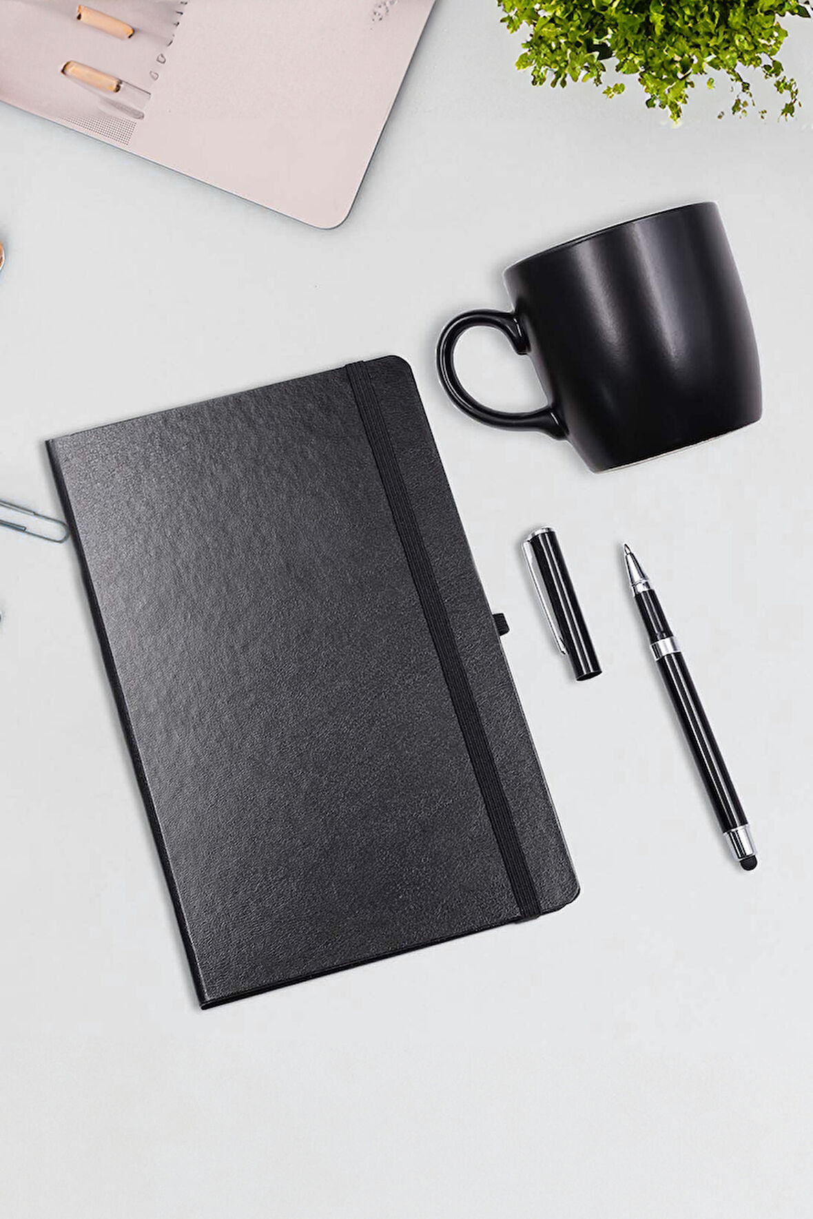 Siyah Defter & Kalın Siyah Touch Pen & Siyah Mat Kupa Hediye Seti