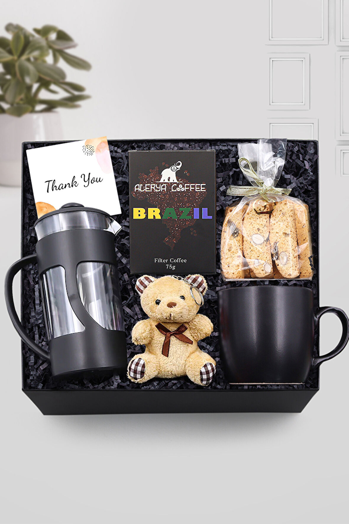 Siyah Kupa & Siyah French Press & Alerya Filtre Kahve & Kurabiye & Ayıcıklı Anahtarlık Seti