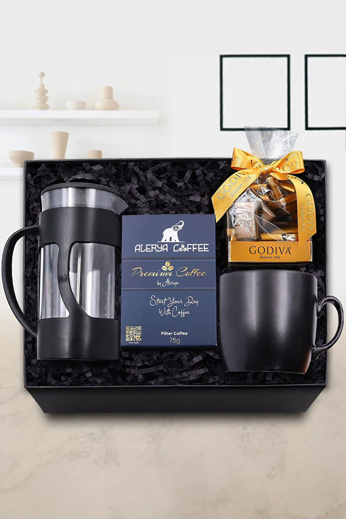 French Press & Siyah Mat Kupa & Alerya Premium Filtre Kahve & Godiva Napoliten Çikolata Hediye Seti