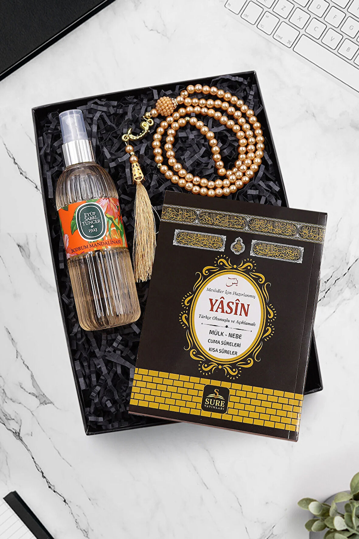 Yasin-i Şerif & Namaz Tesbihi & Eyüp Sabri Tuncer 150 ml Sprey Kolonya Hediye Seti
