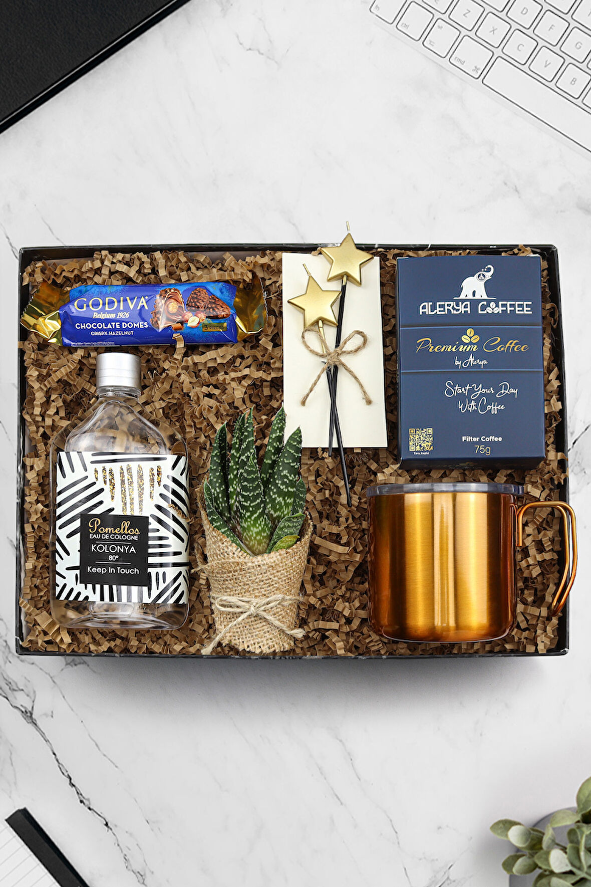 Termos & Kolonya & Canlı Çiçek & Filtre Kahve & Godiva Domes Çikolata & 2'li Yıldız Mum Hediye Seti